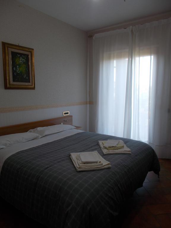 Casa Degli Ulivi Hotel Tivoli Room photo